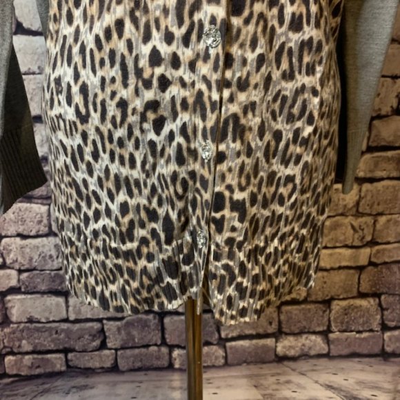 Chico's Animal Print Cardigan Size Medium - Picture 3 of 10